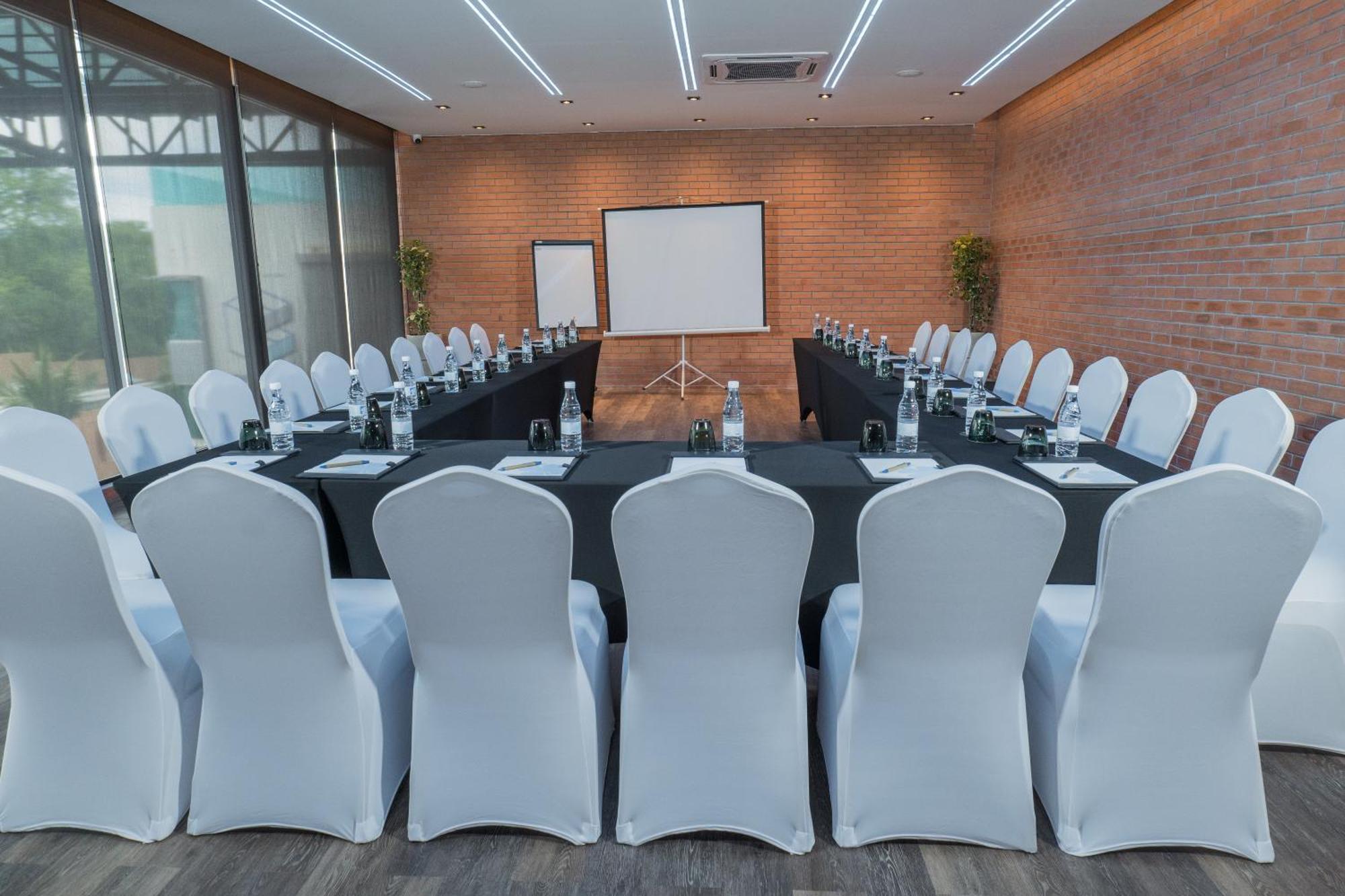Hotel Clover Patong Phuket - Sha Plus Экстерьер фото