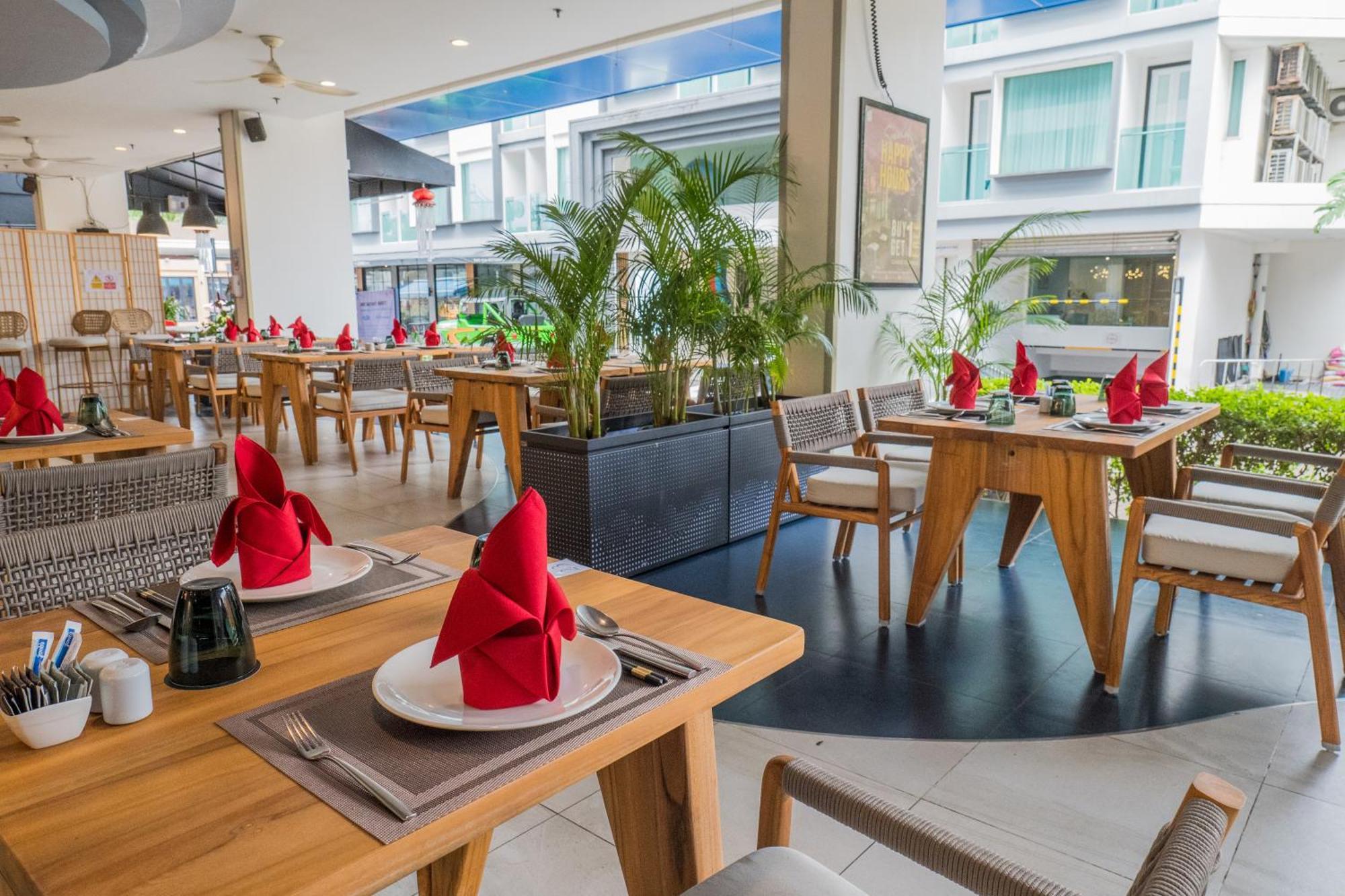 Hotel Clover Patong Phuket - Sha Plus Экстерьер фото